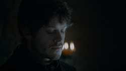 extant_GameOfThrones_4x02-TheLionAndTheRose_0996