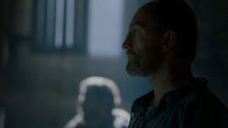 extant_GameOfThrones_4x02-TheLionAndTheRose_1035