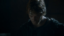 extant_GameOfThrones_4x02-TheLionAndTheRose_1040