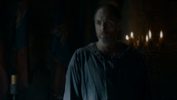 extant_GameOfThrones_4x02-TheLionAndTheRose_1050
