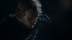 extant_GameOfThrones_4x02-TheLionAndTheRose_1058