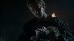 extant_GameOfThrones_4x02-TheLionAndTheRose_1074