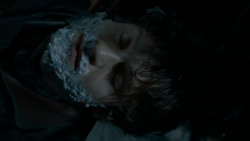 extant_GameOfThrones_4x02-TheLionAndTheRose_1076
