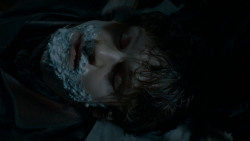 extant_GameOfThrones_4x02-TheLionAndTheRose_1079