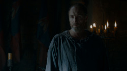 extant_GameOfThrones_4x02-TheLionAndTheRose_1082