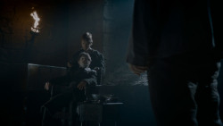 extant_GameOfThrones_4x02-TheLionAndTheRose_1145