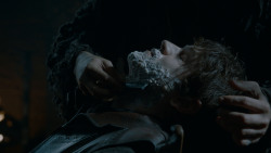 extant_GameOfThrones_4x02-TheLionAndTheRose_1158