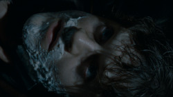 extant_GameOfThrones_4x02-TheLionAndTheRose_1186