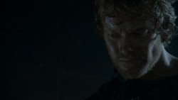 extant_GameOfThrones_4x02-TheLionAndTheRose_1242