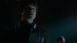 extant_GameOfThrones_4x02-TheLionAndTheRose_1272