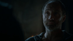 extant_GameOfThrones_4x02-TheLionAndTheRose_1277