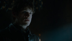 extant_GameOfThrones_4x02-TheLionAndTheRose_1284