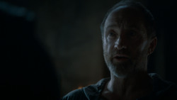 extant_GameOfThrones_4x02-TheLionAndTheRose_1285