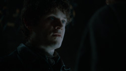 extant_GameOfThrones_4x02-TheLionAndTheRose_1311