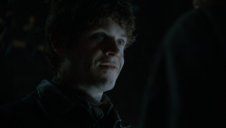 extant_GameOfThrones_4x02-TheLionAndTheRose_1313