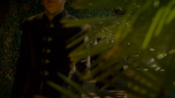 extant_GameOfThrones_4x02-TheLionAndTheRose_1320
