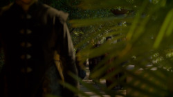 extant_GameOfThrones_4x02-TheLionAndTheRose_1321