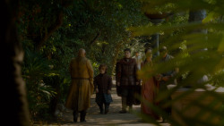 extant_GameOfThrones_4x02-TheLionAndTheRose_1324