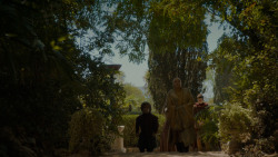 extant_GameOfThrones_4x02-TheLionAndTheRose_1343