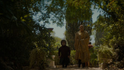 extant_GameOfThrones_4x02-TheLionAndTheRose_1347