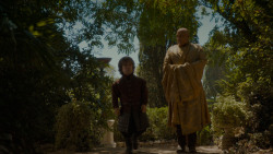 extant_GameOfThrones_4x02-TheLionAndTheRose_1354