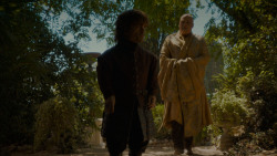 extant_GameOfThrones_4x02-TheLionAndTheRose_1365