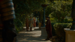 extant_GameOfThrones_4x02-TheLionAndTheRose_1389