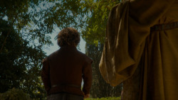 extant_GameOfThrones_4x02-TheLionAndTheRose_1396