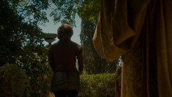 extant_GameOfThrones_4x02-TheLionAndTheRose_1399