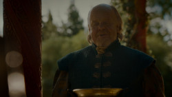 extant_GameOfThrones_4x02-TheLionAndTheRose_1449