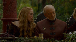extant_GameOfThrones_4x02-TheLionAndTheRose_1481