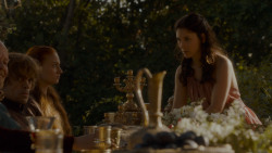 extant_GameOfThrones_4x02-TheLionAndTheRose_1484