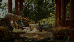 extant_GameOfThrones_4x02-TheLionAndTheRose_1490