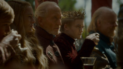 extant_GameOfThrones_4x02-TheLionAndTheRose_1491