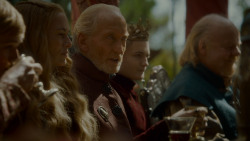 extant_GameOfThrones_4x02-TheLionAndTheRose_1492