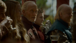 extant_GameOfThrones_4x02-TheLionAndTheRose_1493