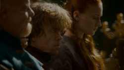 extant_GameOfThrones_4x02-TheLionAndTheRose_1505