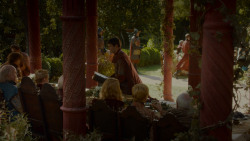 extant_GameOfThrones_4x02-TheLionAndTheRose_1508