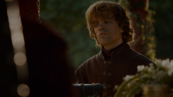 extant_GameOfThrones_4x02-TheLionAndTheRose_1522