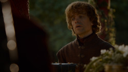 extant_GameOfThrones_4x02-TheLionAndTheRose_1524