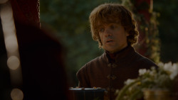 extant_GameOfThrones_4x02-TheLionAndTheRose_1526