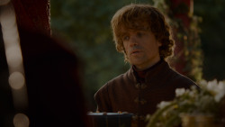 extant_GameOfThrones_4x02-TheLionAndTheRose_1535