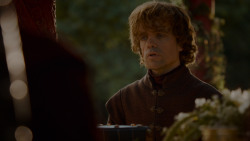 extant_GameOfThrones_4x02-TheLionAndTheRose_1536