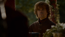 extant_GameOfThrones_4x02-TheLionAndTheRose_1558