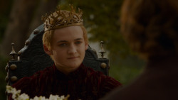 extant_GameOfThrones_4x02-TheLionAndTheRose_1570