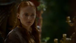 extant_GameOfThrones_4x02-TheLionAndTheRose_1573