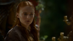 extant_GameOfThrones_4x02-TheLionAndTheRose_1575