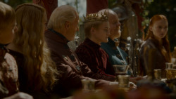 extant_GameOfThrones_4x02-TheLionAndTheRose_1576