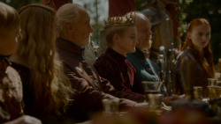 extant_GameOfThrones_4x02-TheLionAndTheRose_1578