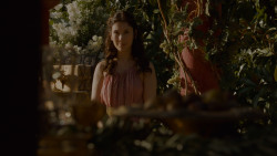 extant_GameOfThrones_4x02-TheLionAndTheRose_1586